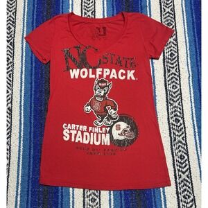 NC State Wolfpack Carter Finley Stadium T Shirt Women's Medium Red NCAA